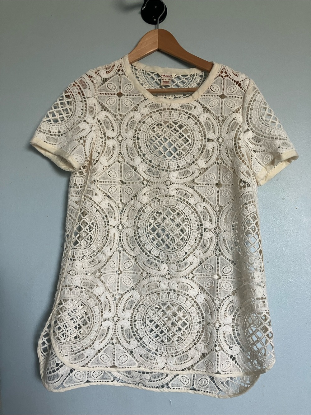 Sundance Women’s Size S Short Sleeve High Low Cream White Lace Too Blouse